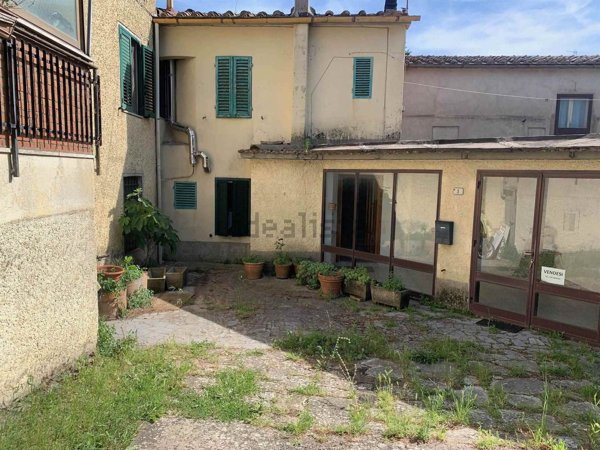 casa indipendente in vendita a Cinigiano