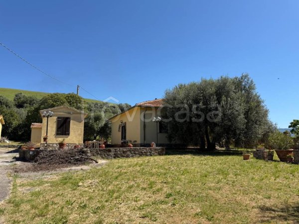 casa indipendente in vendita a Cinigiano