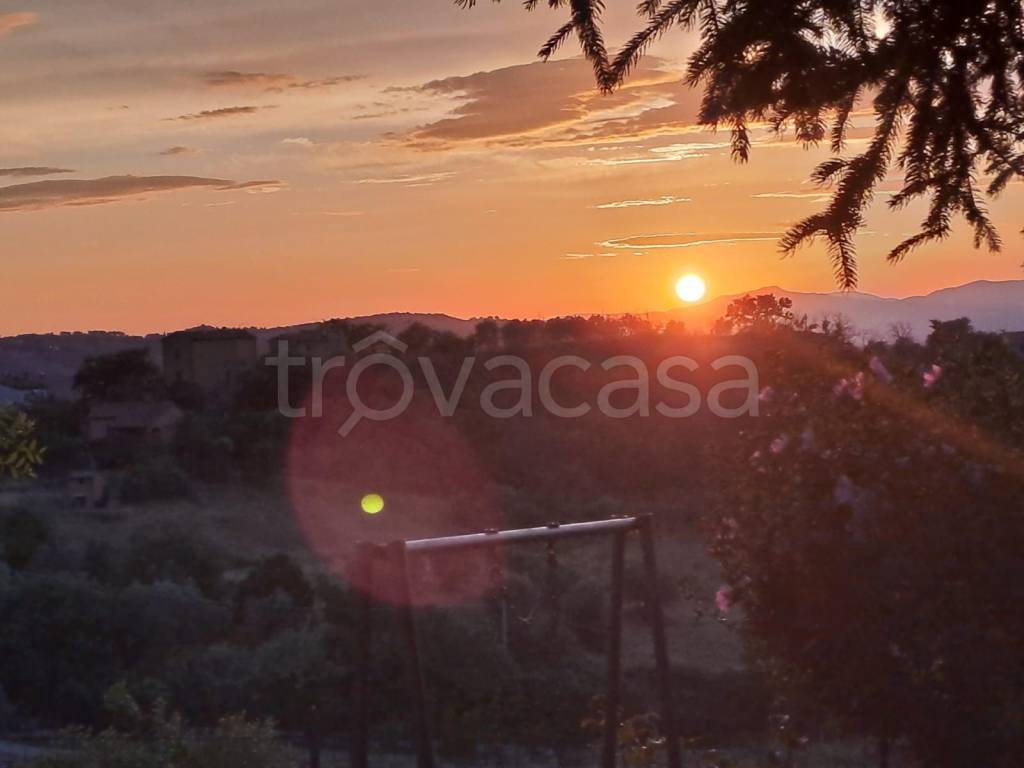 casa indipendente in vendita a Cinigiano