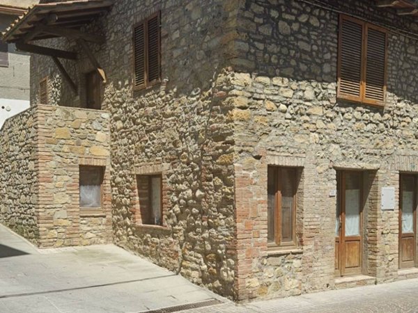 casa indipendente in vendita a Cinigiano
