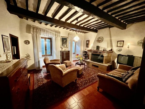 casa indipendente in vendita a Cinigiano in zona Monticello Amiata