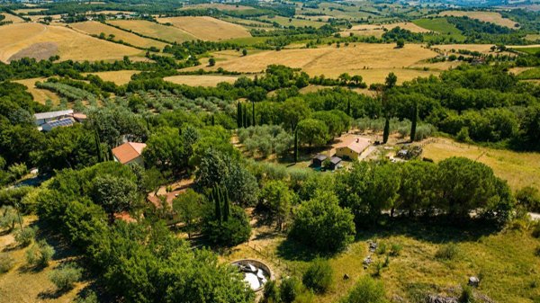 casale in vendita a Cinigiano in zona Sasso d'Ombrone