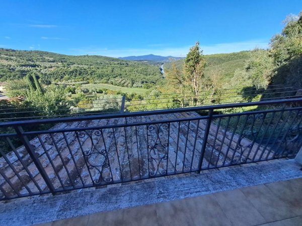 casa indipendente in vendita a Cinigiano in zona Sasso d'Ombrone