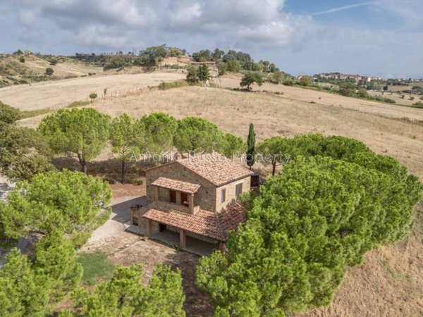 casa indipendente in vendita a Cinigiano