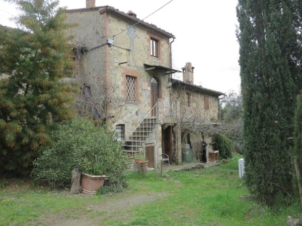 casa indipendente in vendita a Civitella Paganico in zona Pari