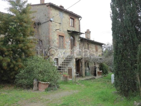 casa indipendente in vendita a Civitella Paganico in zona Pari