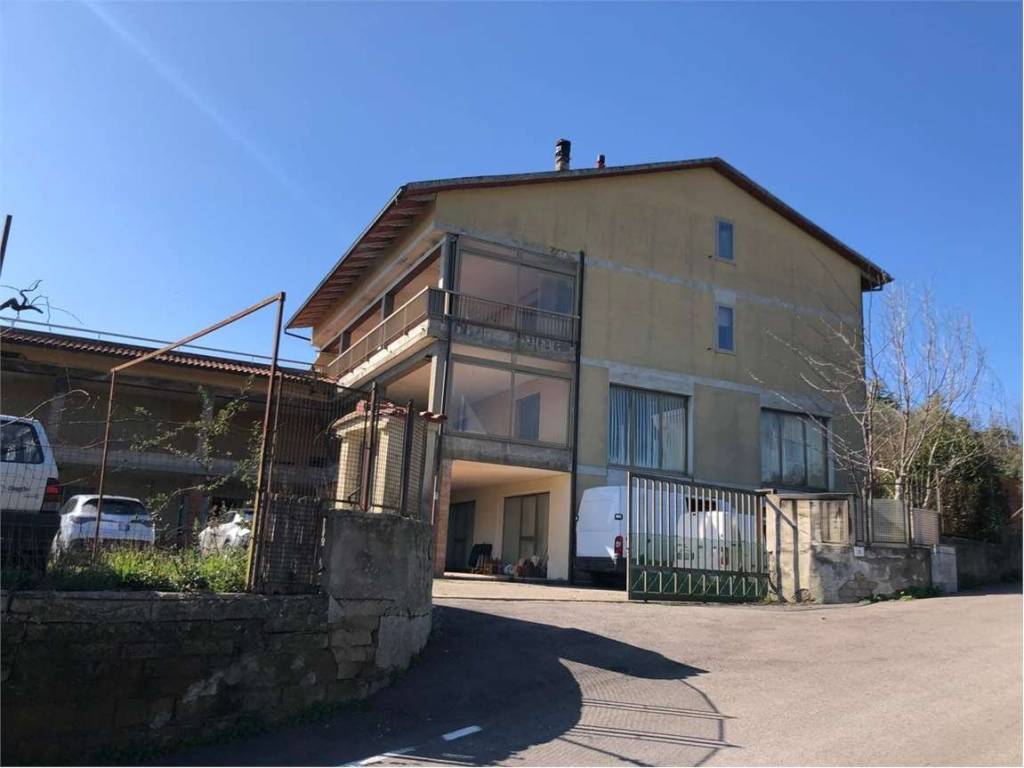 locale di sgombero in vendita a Civitella Paganico in zona Civitella Marittima