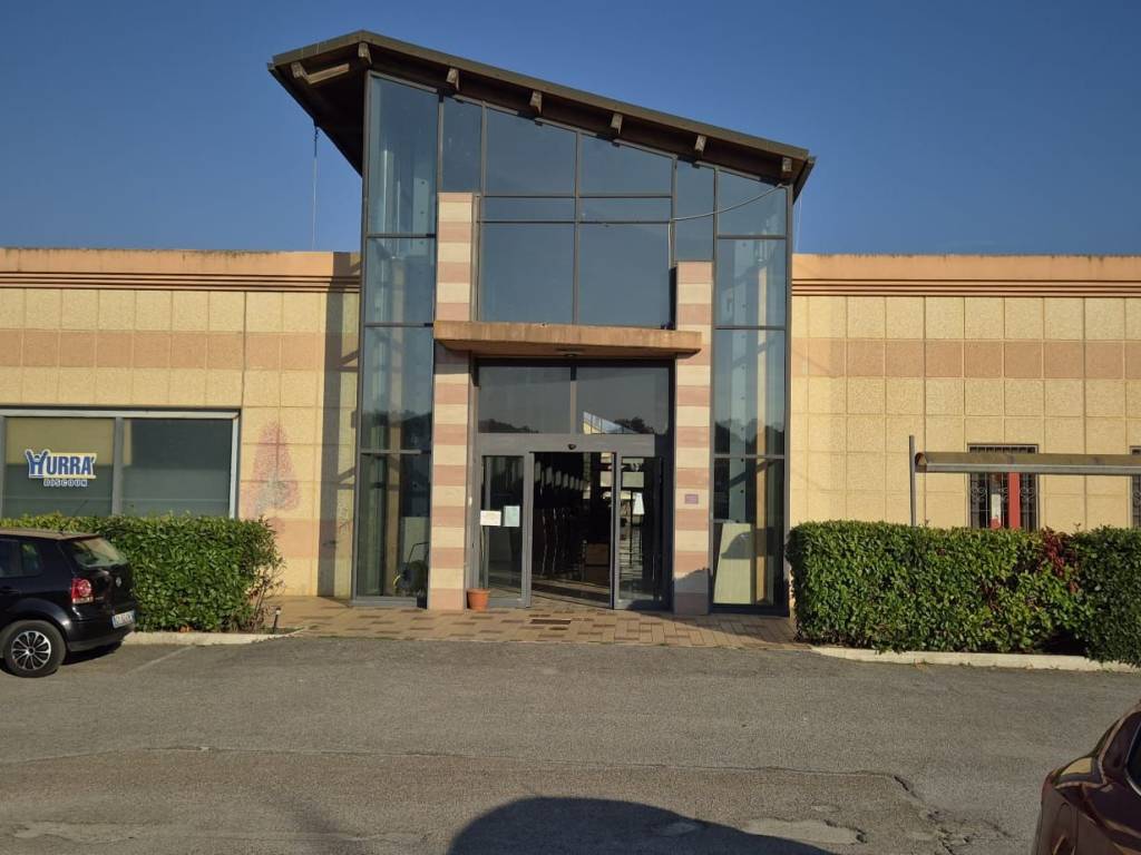 negozio in vendita a Civitella Paganico in zona Paganico