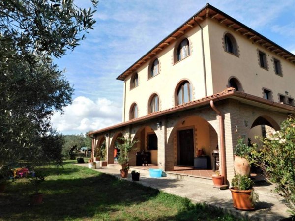 casa indipendente in vendita a Civitella Paganico in zona Paganico