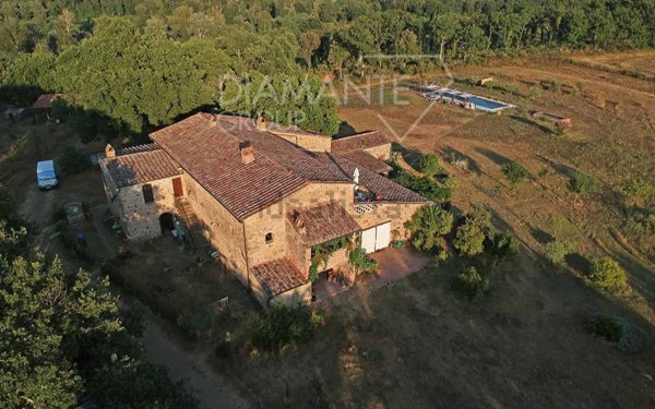 casa indipendente in vendita a Civitella Paganico