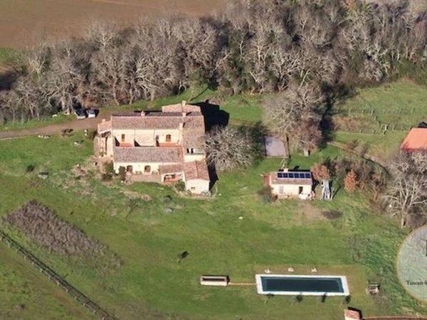 casa indipendente in vendita a Civitella Paganico in zona Pari