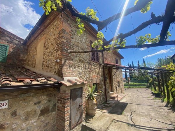 appartamento in vendita a Civitella Paganico in zona Pari