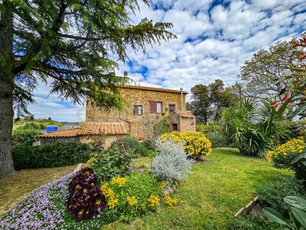 casa indipendente in vendita a Civitella Paganico in zona Civitella Marittima