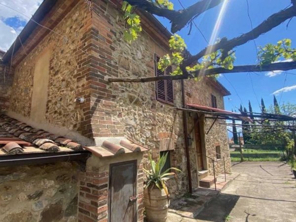 appartamento in vendita a Civitella Paganico in zona Pari