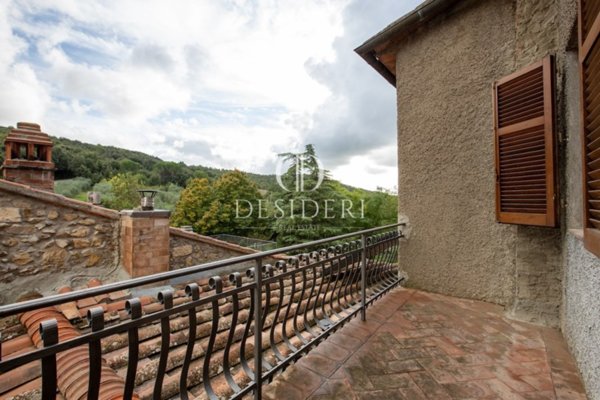 casa indipendente in vendita a Civitella Paganico in zona Pari