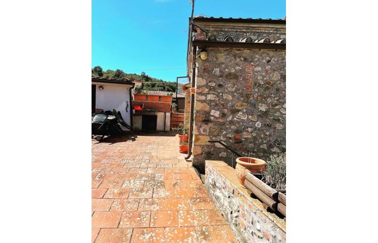 casa indipendente in vendita a Civitella Paganico in zona Pari