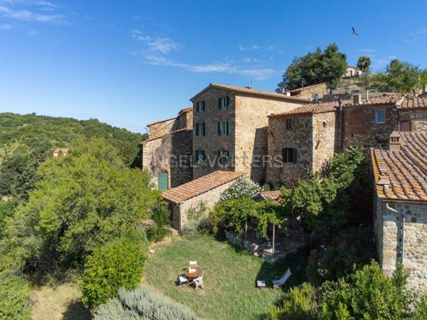 casa indipendente in vendita a Civitella Paganico in zona Pari