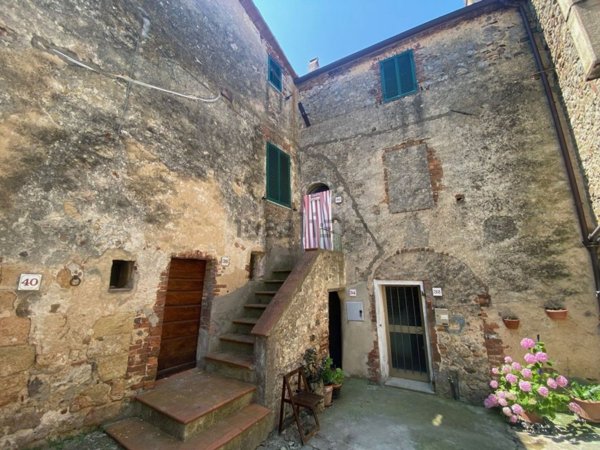 appartamento in vendita a Civitella Paganico in zona Pari