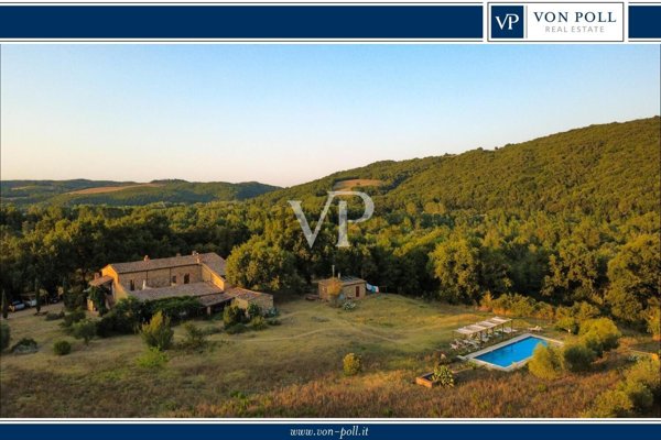 casa indipendente in vendita a Civitella Paganico in zona Pari