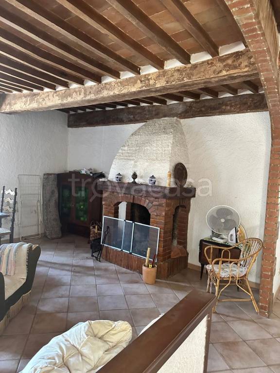appartamento in vendita a Civitella Paganico in zona Pari