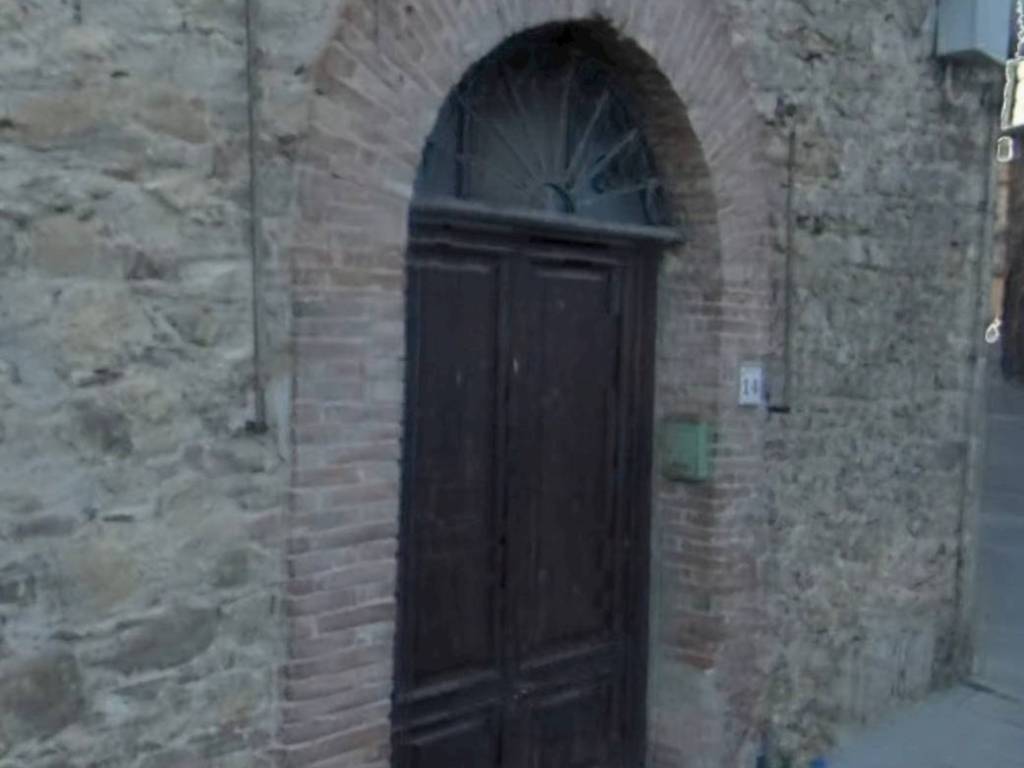 negozio in vendita a Civitella Paganico in zona Pari