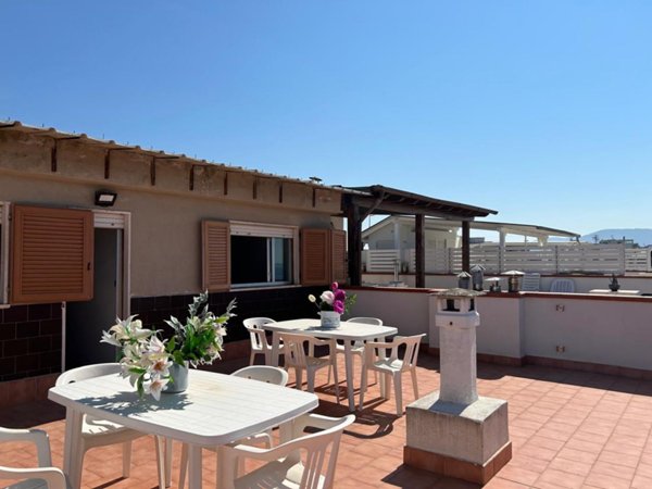 casa indipendente in vendita a Follonica