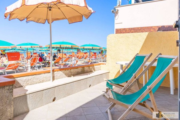 casa indipendente in vendita a Follonica