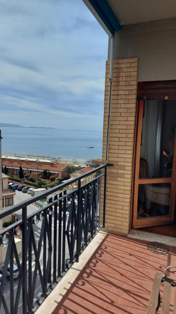 casa indipendente in vendita a Follonica