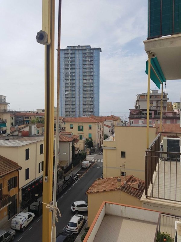 casa indipendente in vendita a Follonica