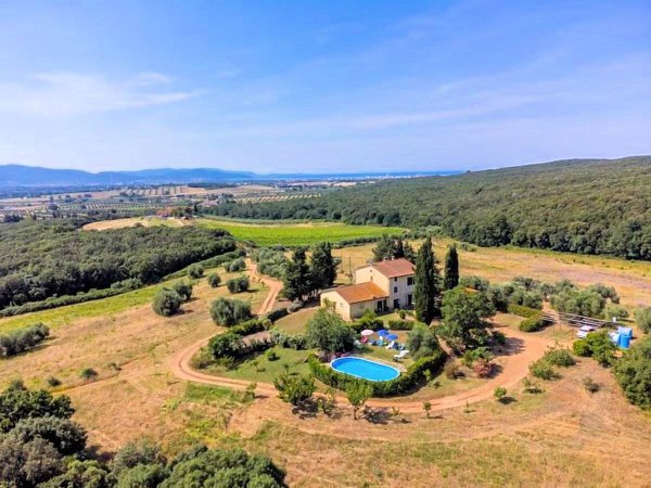casa indipendente in vendita a Follonica