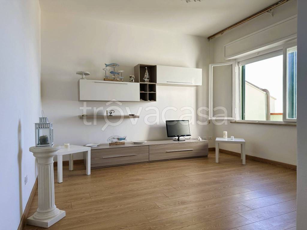 appartamento in vendita a Follonica