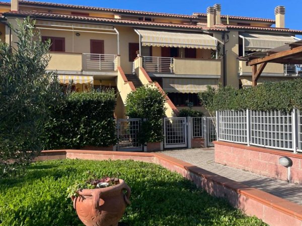 appartamento in vendita a Follonica