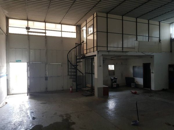appartamento in vendita a Follonica in zona Area Industriale