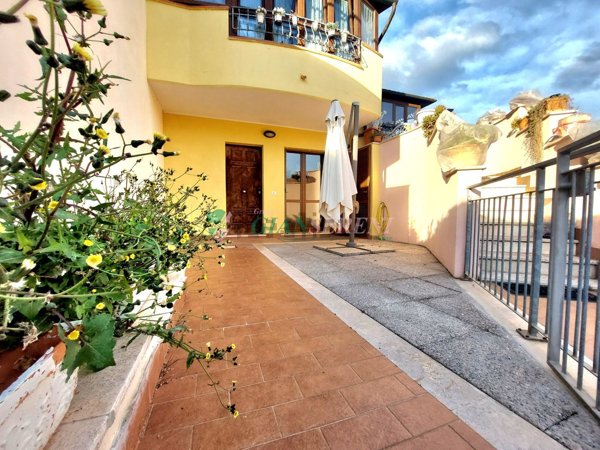 casa semindipendente in vendita a Follonica