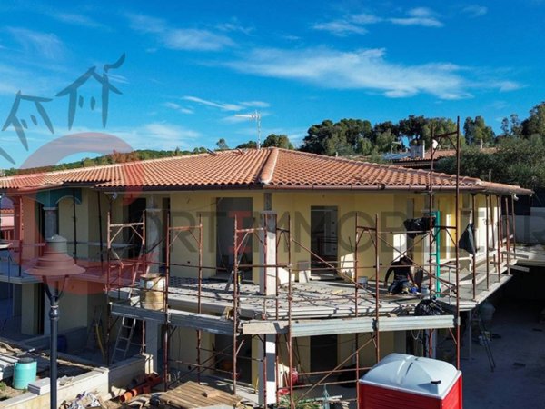 casa indipendente in vendita a Follonica