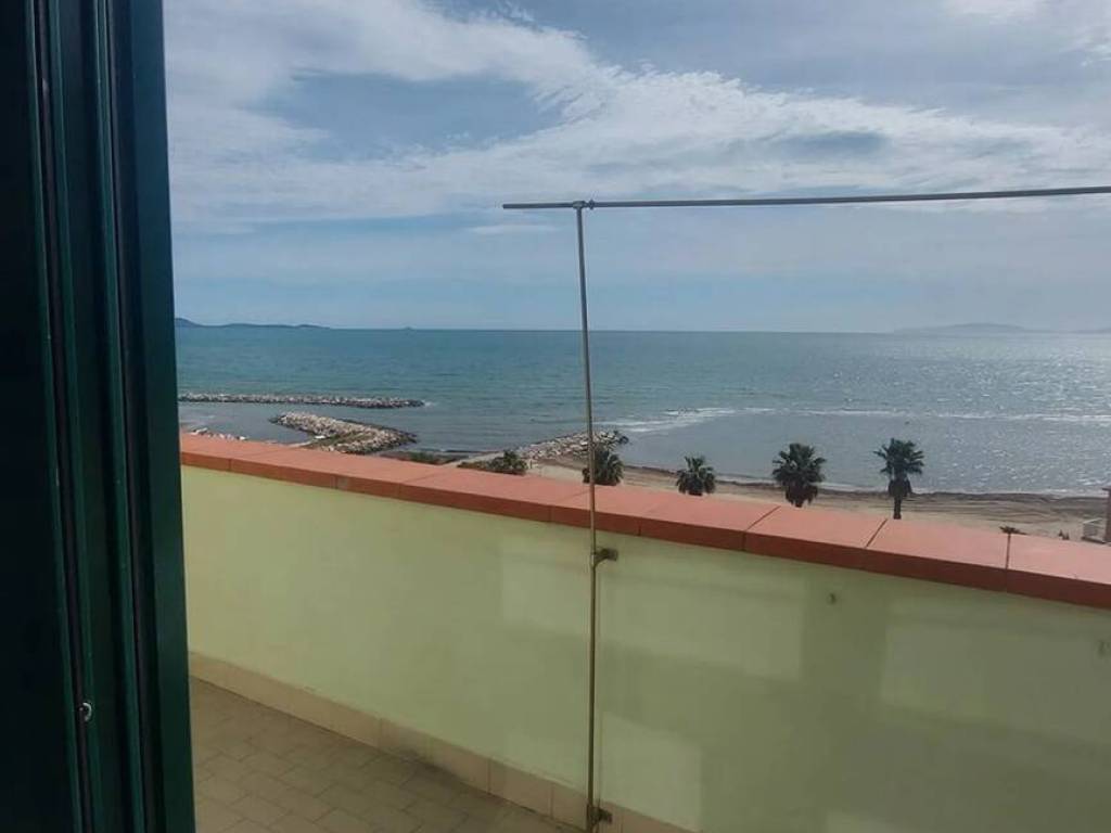 appartamento in vendita a Follonica