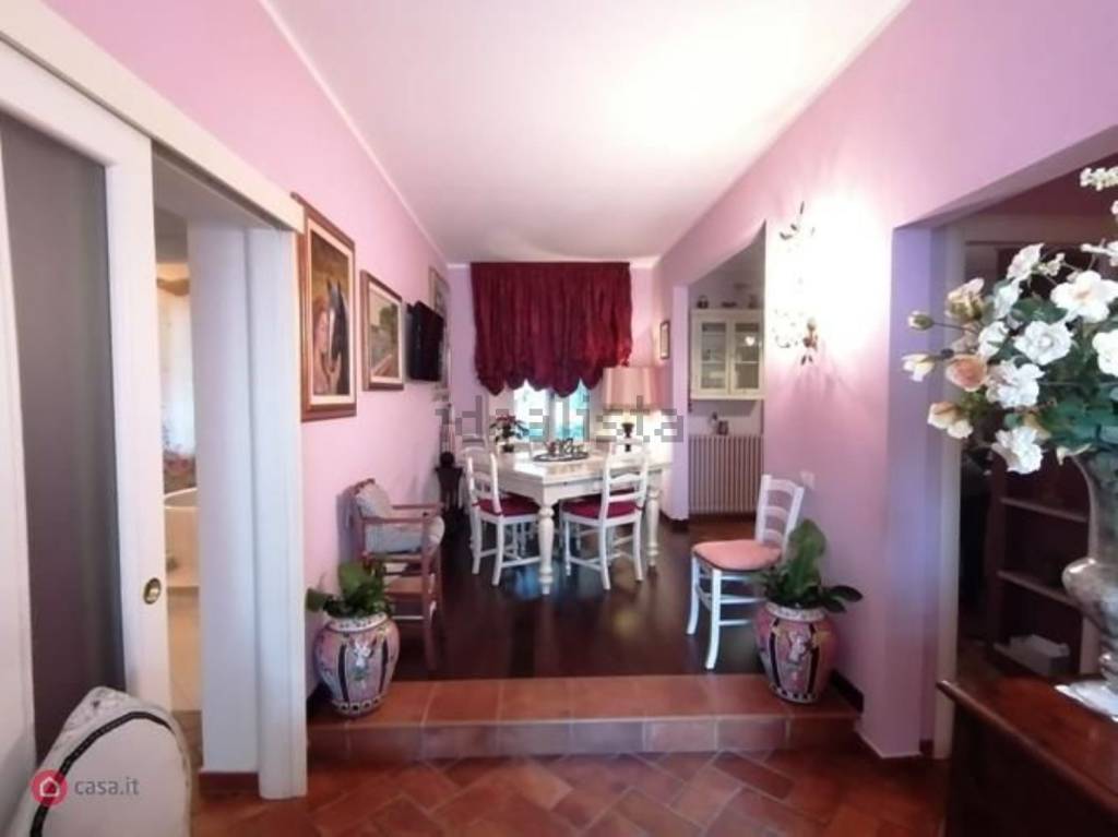 casa indipendente in vendita a Follonica
