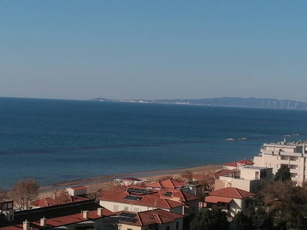 appartamento in vendita a Follonica