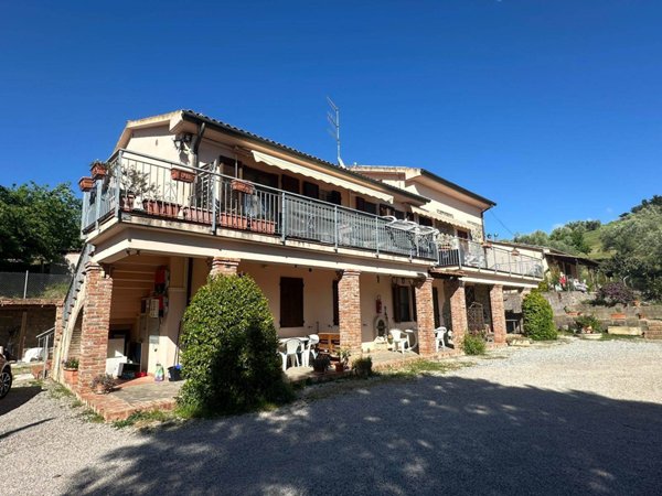 casa indipendente in vendita a Follonica
