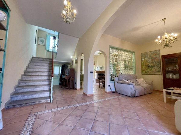 casa indipendente in vendita a Follonica