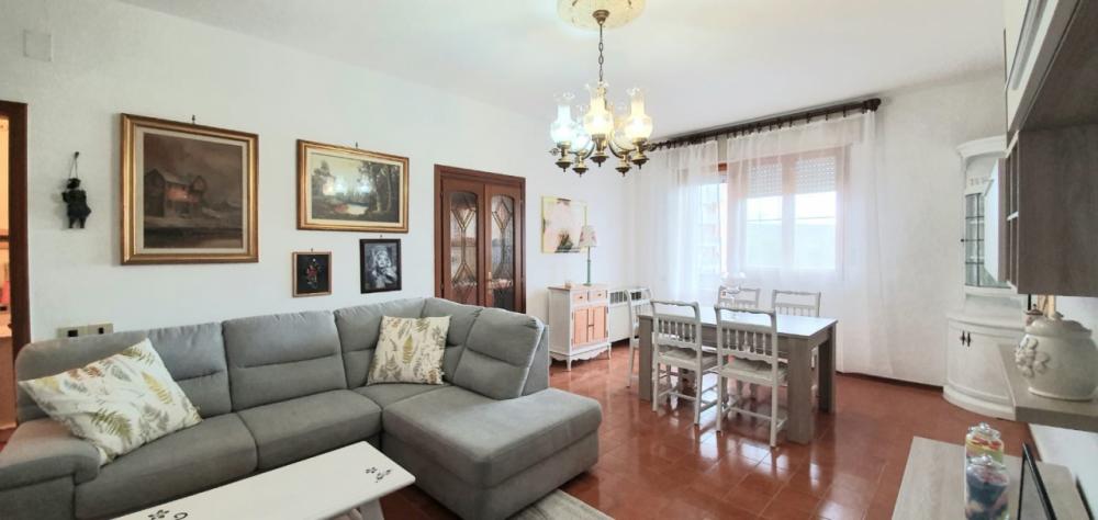 appartamento in vendita a Follonica