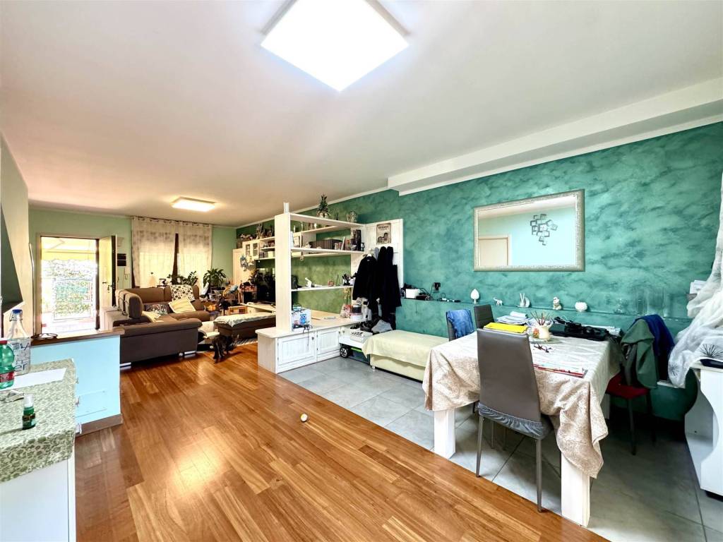 casa indipendente in vendita a Follonica