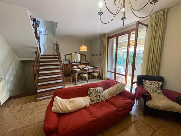casa indipendente in vendita a Follonica