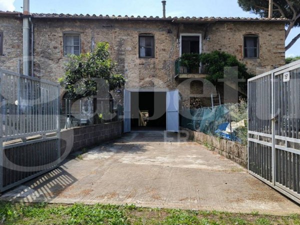appartamento in vendita a Follonica