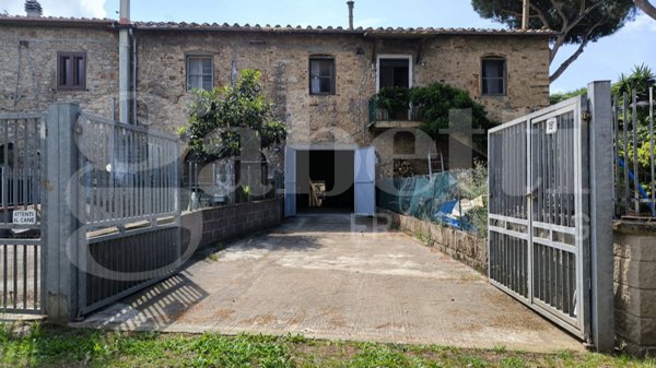 appartamento in vendita a Follonica