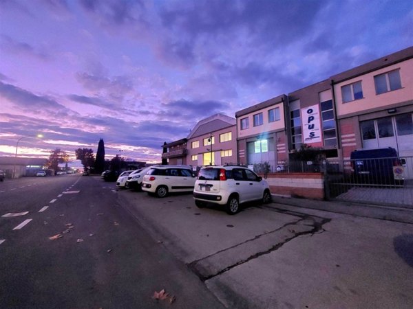 ufficio in vendita a Follonica