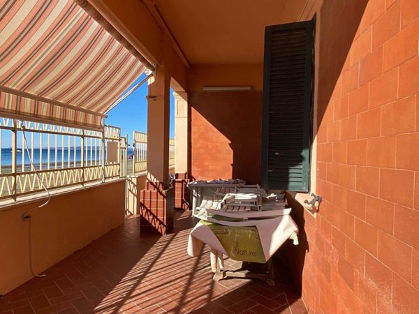 casa indipendente in vendita a Follonica