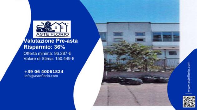 pentavano in vendita a Follonica in zona Area Industriale