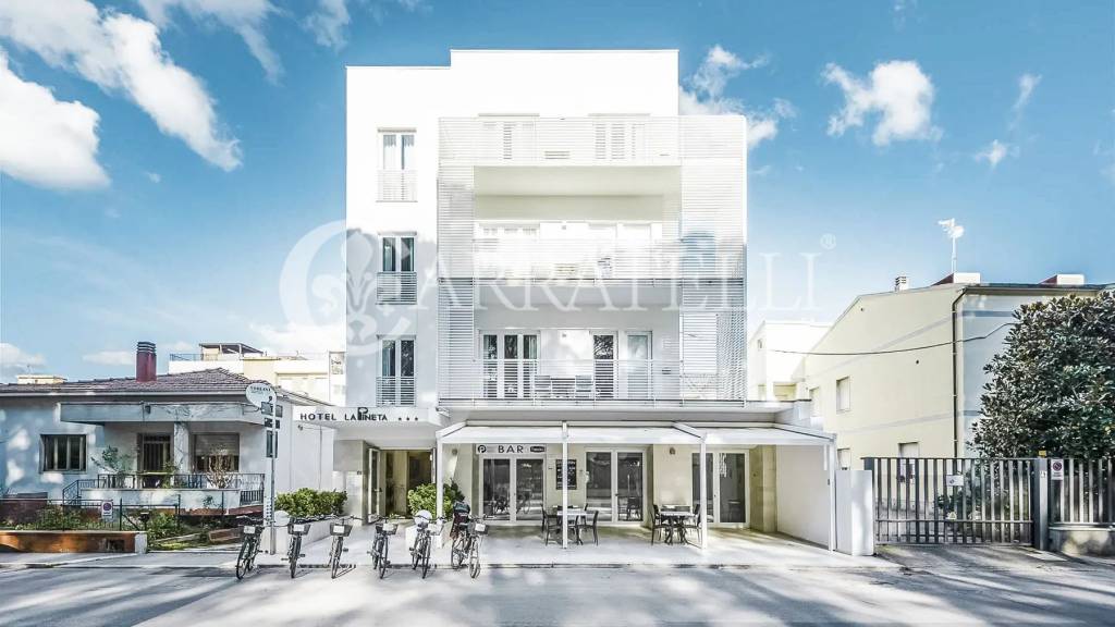 negozio in vendita a Follonica