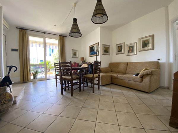 casa indipendente in vendita a Follonica